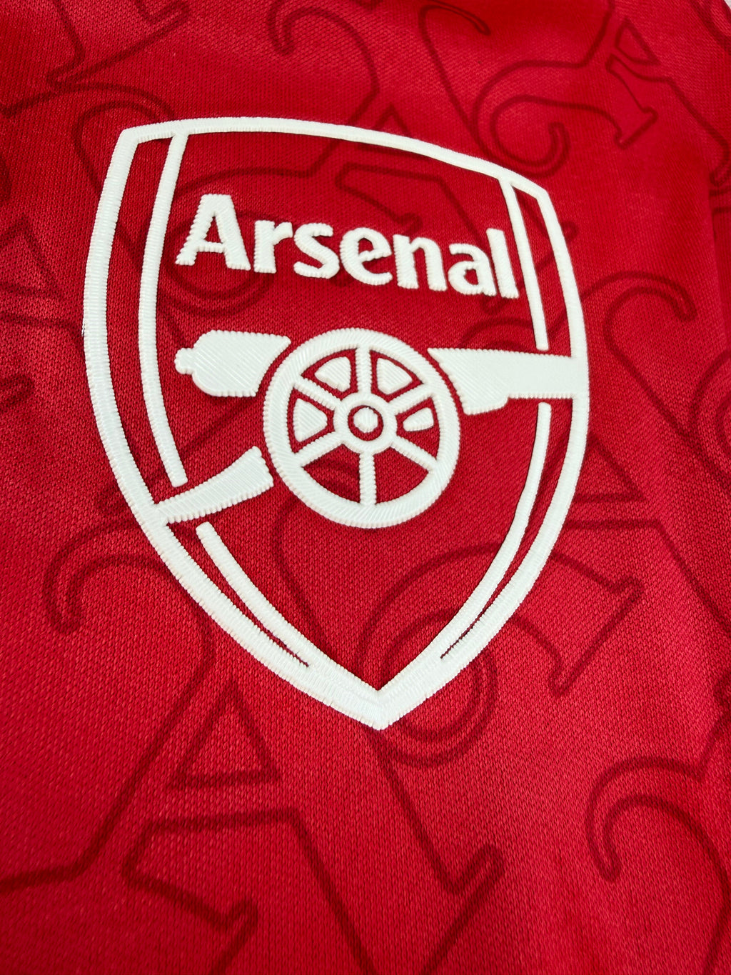 Arsenal logo on a red background
